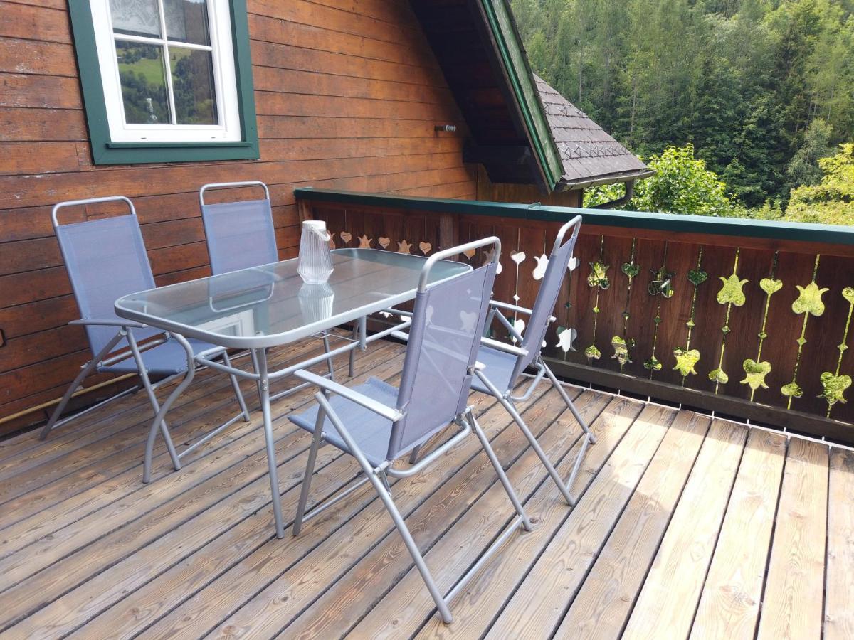 Ferienhaus Oma Hase Murzzuschlag Luaran gambar
